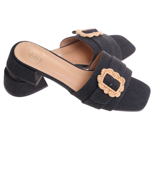 Klapki damskie na płaskim obcasie Czarne /G13-2 17841 G2856/