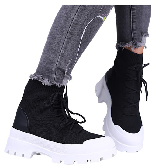 Wiosenne czarne botki z tkaniny na platformie /E1-3 15725 T144/