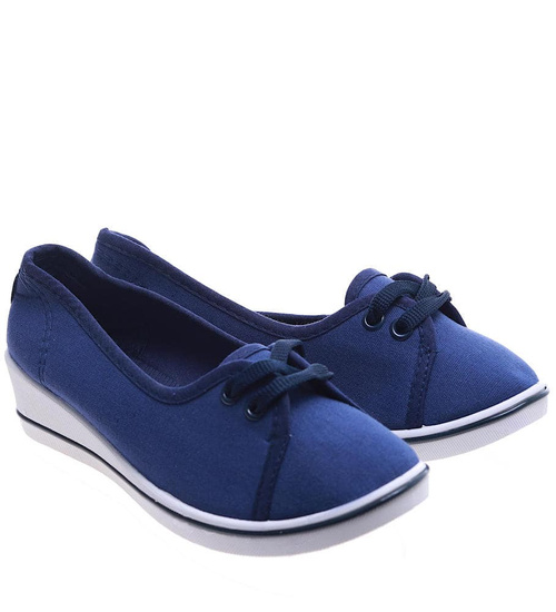 Granatowe tenisówki na niskim koturnie /14383 B8-2 T136//