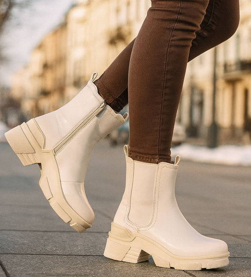 Beżowe botki sztyblety na płaskim grubym obcasie /F5-3 18594 T177/