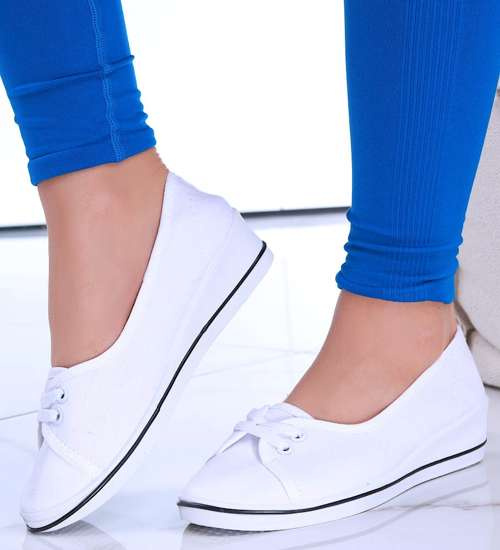 Białe tenisówki na niskim koturnie /B4-2 14289 T136//