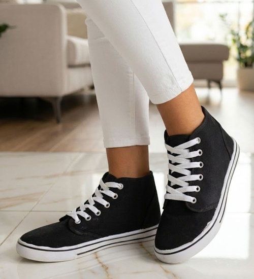 Wysokie trampki damskie Czarne /A5-3 13874 S097/