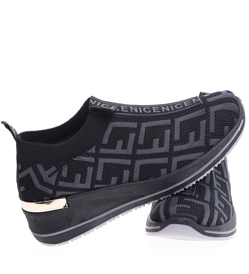 Wsuwane elastyczne czarne buty sportowe /D3-2 16050 T184/