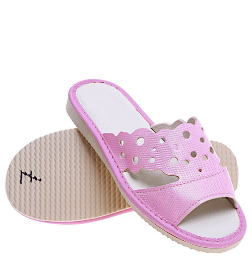 Różowe ażurowe domowe klapki kapcie /A10-1 16170 S165/