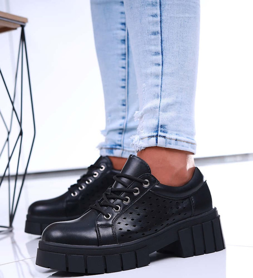 Czarne ażurowe damskie półbuty /D1-3 16653 T240/