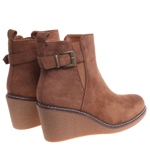 Karmelowe botki damskie na koturnie /D2-1 18352 W385/