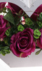 Kompozycja kwiatowa- fioletowe róże w dużym białym sercu /Komp111 P424/