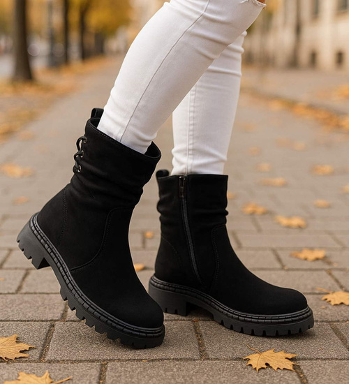 Czarne płaskie botki saszki /B3-2 18324 W305/