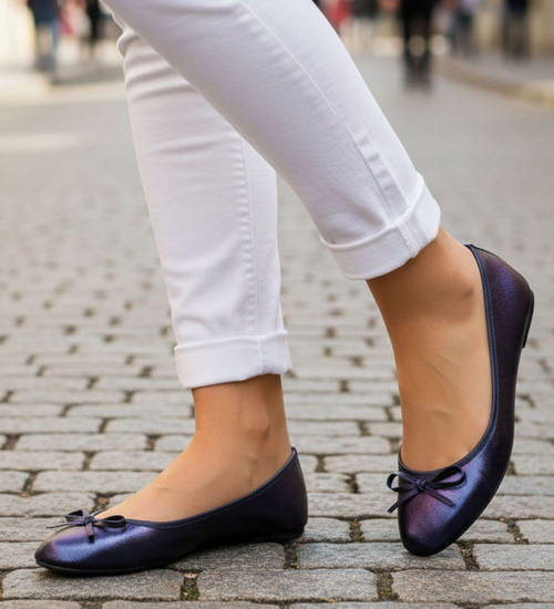 Granatowe damskie balerinki z kokardą /E6-3 2850 S059/