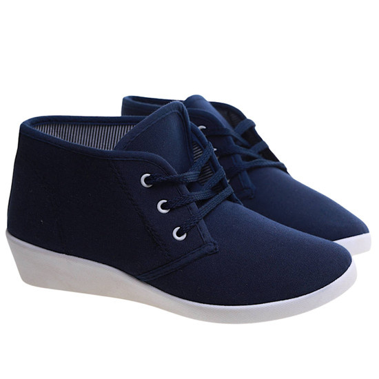 Sznurowane granatowe trampki na niskim koturnie/C6-3 11148 S193/