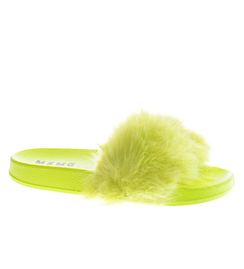 Jasno zielone klapki damskie z futerkiem /E8-2 12470 T194/