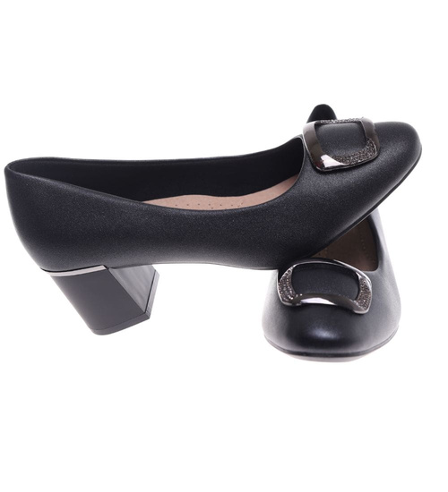 Klasyczne czarne czółenka na klocku /F5-2 18631 T357/