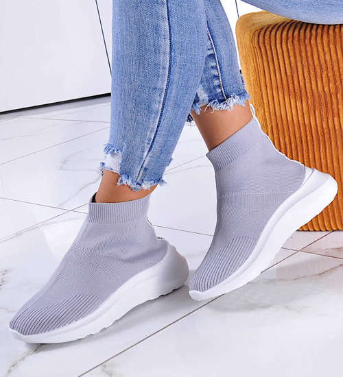 Wysokie trampki na grubym spodzie Szare /G3-2 11096 W206/ Wysokie trampki na grubym spodzie Szare /G3-2 11096 W206/