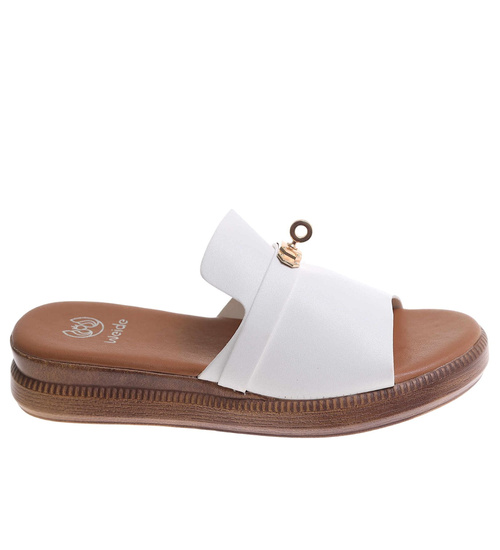 Klapki damskie białe na platformie /E6-3 17776 T232/