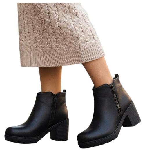 Czarne botki na obcasie z suwakiem /C7-3 18414 T300/