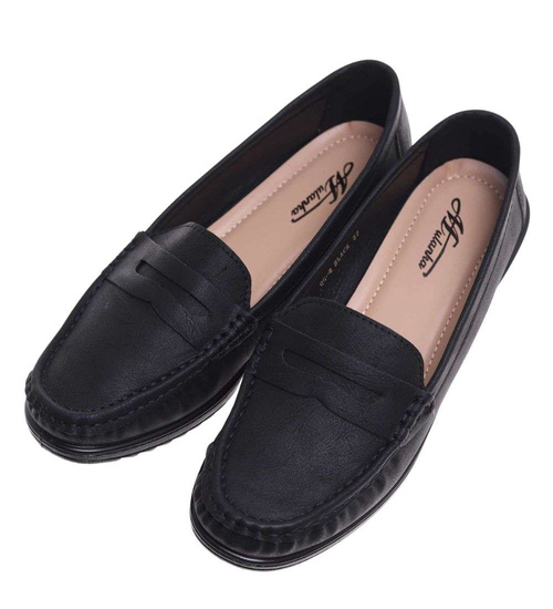 Czarne czółenka na niskim koturnie /F3-3 18669 G295/