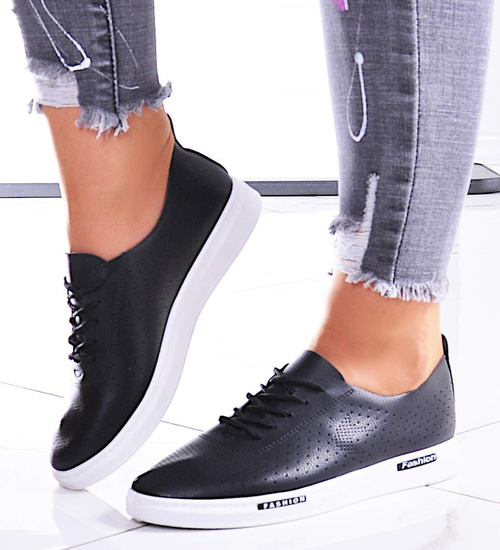 Czarne damskie trampki z ażurowym wierzchem /C6-3 7406 S192/