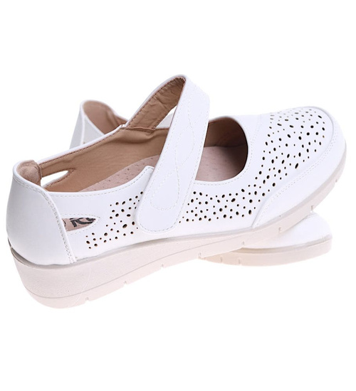 Białe ażurowe półbuty z rzepem na niskim koturnie /A3-3 16163 T330/