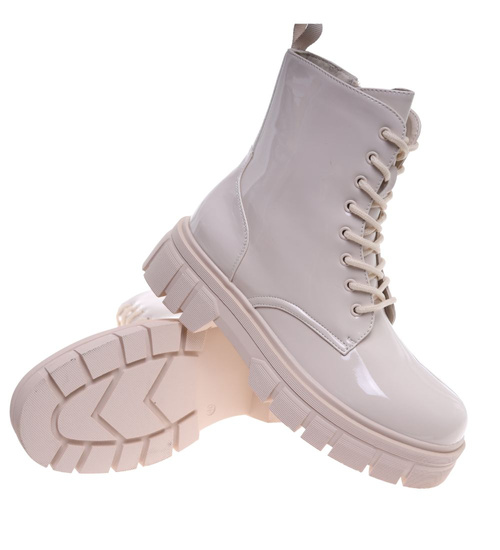 Beżowe trapery damskie na platformie ost499