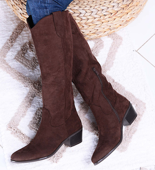 Brązowe kozaki kowbojki na niskim obcasie /F8-3 15234 T793/