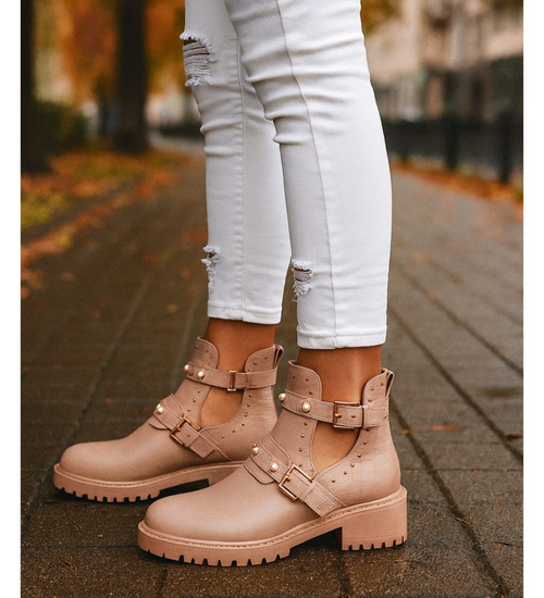 Beżowe botki damskie na płaskim obcasie /E7-3 13401 S290/