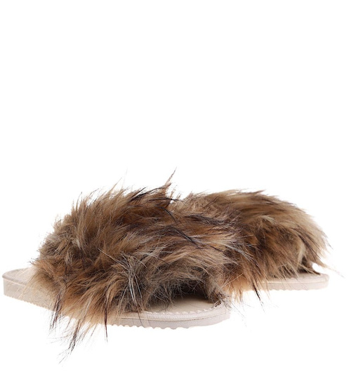 Beżowe klapki z efektownym futerkiem /F4-1 3259 S195/