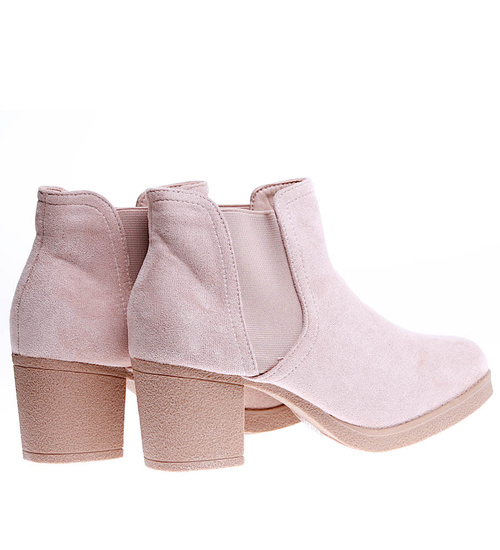 Beżowe zamszowe botki na niskim obcasie /E6-3 15201 T340/