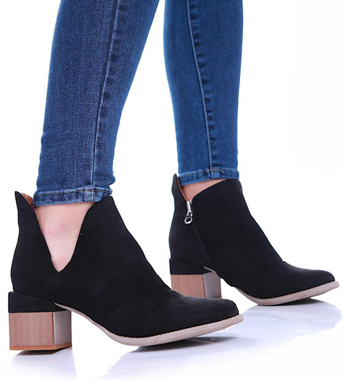 Czarne damskie botki na klocku /E8-3 6529 T292/