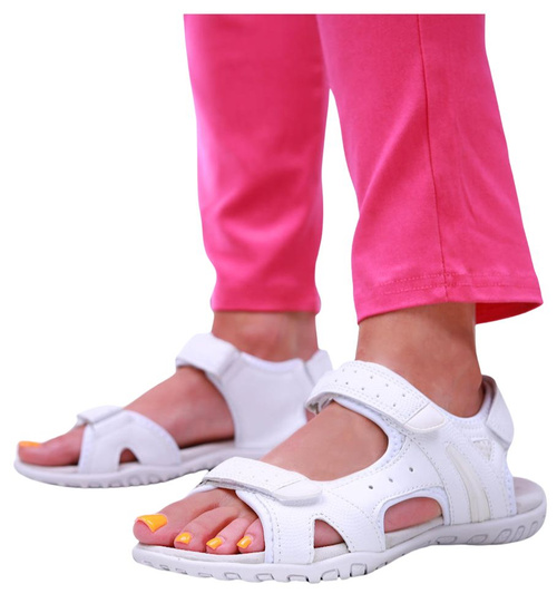 Białe sportowe sandały damskie na płaskim obcasie /E9-3 16467 T346/