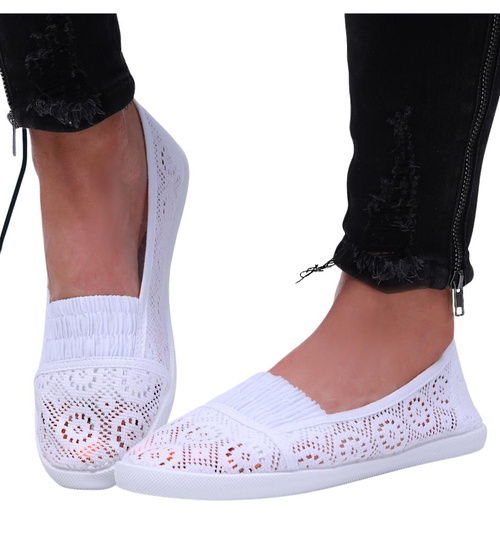 Białe ażurowe tenisówki damskie /B2-2 16473 S292/