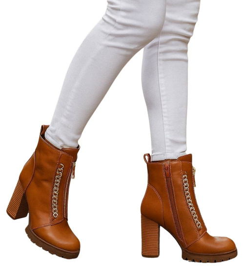 Zimowe ocieplane botki lity na słupku camel /E3-1 15406 T231/