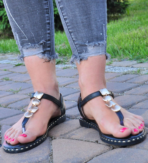 Czarne sandały japonki na płaskim obcasie /C2-3 12016 T495/