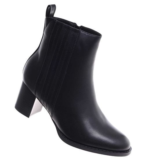 Czarne botki na niskim obcasie /G3-3 18403 W385/