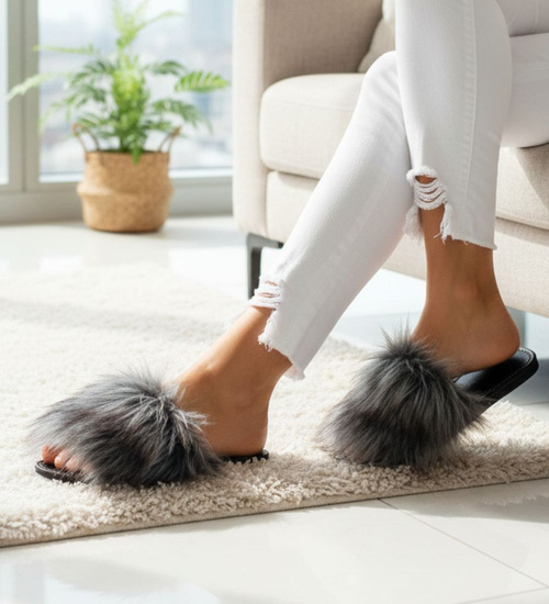 Szare klapki z efektownym futerkiem /F3-1 3259 S197/