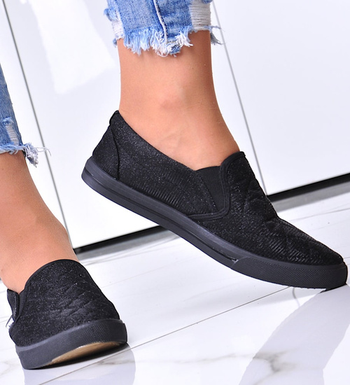 Materiałowe czarne tenisówki slip on /C2-2 12539 T195/