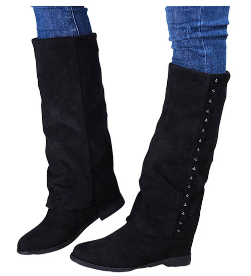 Czarne kozaki na niskim koturnie /E3-2 15242 T223/