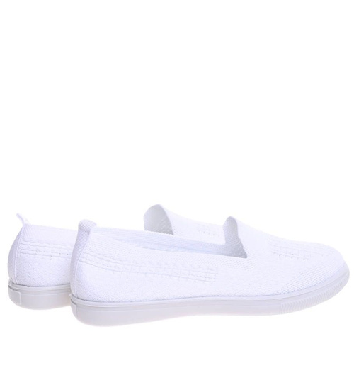 Materiałowe ażurowe białe wsuwane półbuty damskie /G9-3 15945 T136/