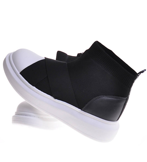 Wsuwane czarne trampki na platformie /D2-3 12358 S291/