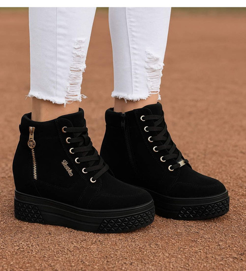 Czarne zamszowe sneakersy na koturnie i platformie /G4-3 15506 T634/