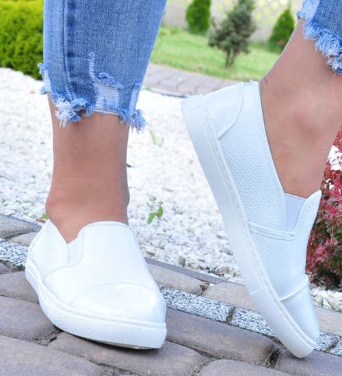 Klasyczne damskie trampki slip on Białe /A10-2 8903 S120/ Klasyczne damskie trampki slip on Białe /A10-2 8903 S120/