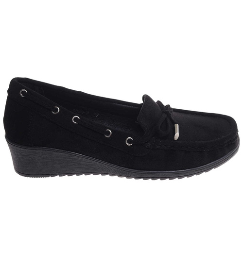 Czarne czółenka na niskim koturnie /G11-2 18221 W233/