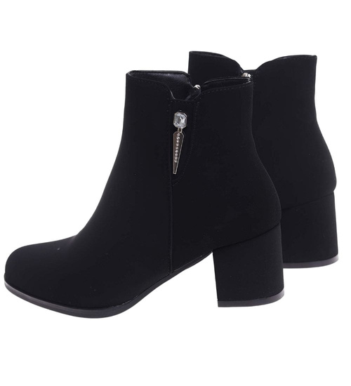 Wizytowe czarne botki damskie na obcasie /E9-2 18542 W4/