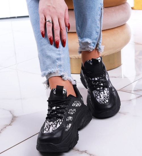 Wiązane sportowe buty damskie czarne /G3-2 13194 T298/