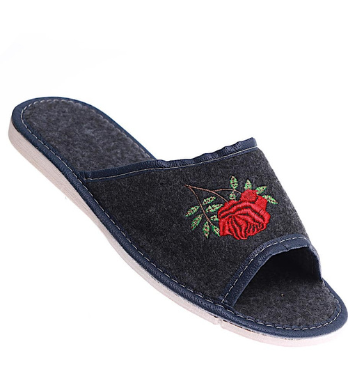 Filcowe kapcie damskie z haftem /G11-1 15285 S172/