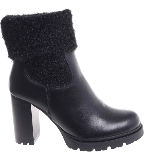 Czarne zimowe botki na słupku /E1-1 18562 G284/