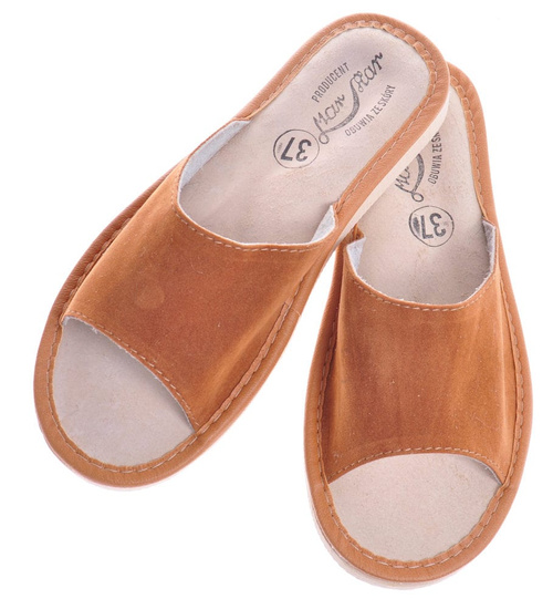 Profiolowane klapki domowe z naturalej skóry /F3-1 10716 H154/