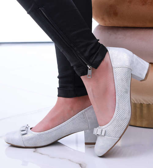 Srebrne ażurowe czółenka na niskim obcasie /E5-3 13421 T492/ Srebrne ażurowe czółenka na niskim obcasie /E5-3 13421 T492/