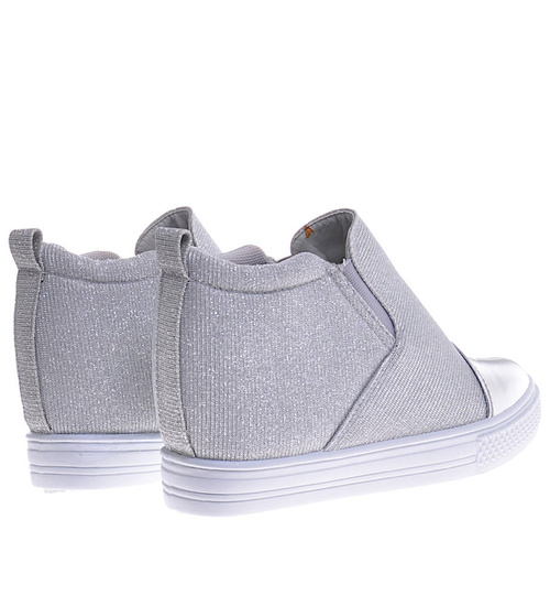 Dziewczęce trampki na niskim koturnie SREBRNE /B1-3 4300 S174/