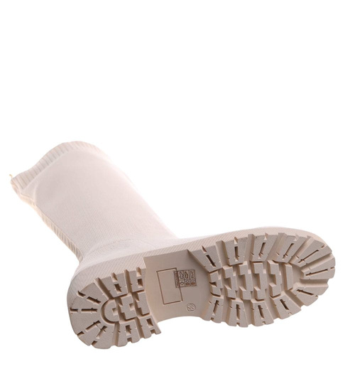 Elastyczne beżowe kozaki damskie /G4-3 18076 T366/