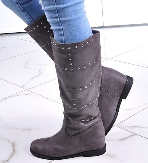 Zamszowe kozaki z ćwiekami Szare /E4-3 12913 T423/ Zamszowe kozaki z ćwiekami Szare /E4-3 12913 T423/